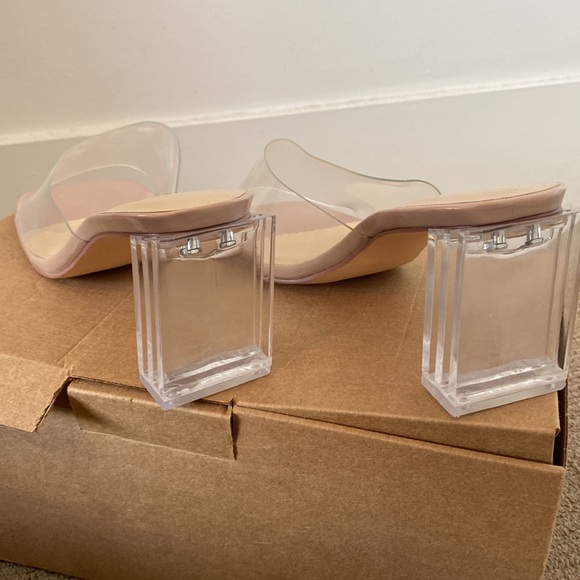 Clear heeled mules in beige - Picture 3 of 4